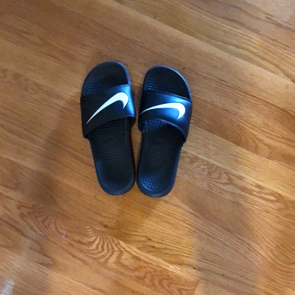 Nike slides